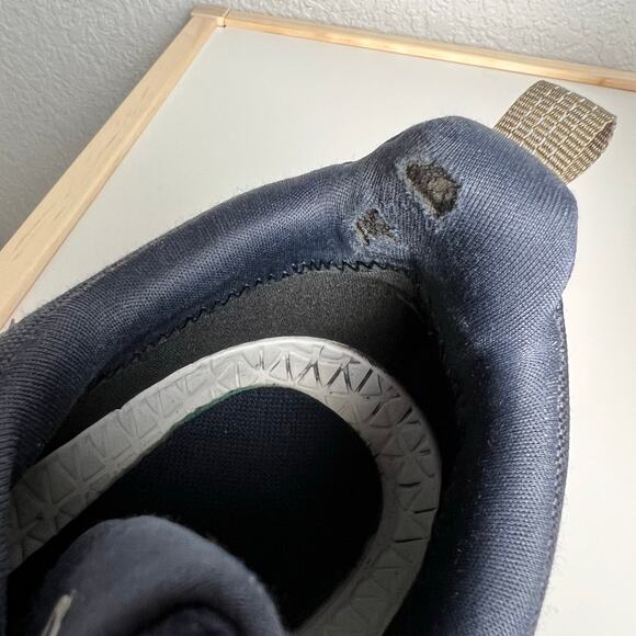 On Running Cloudwander Waterproof Navy Blue Trail Shoes Men's Size 11 - Picture 10 of 13